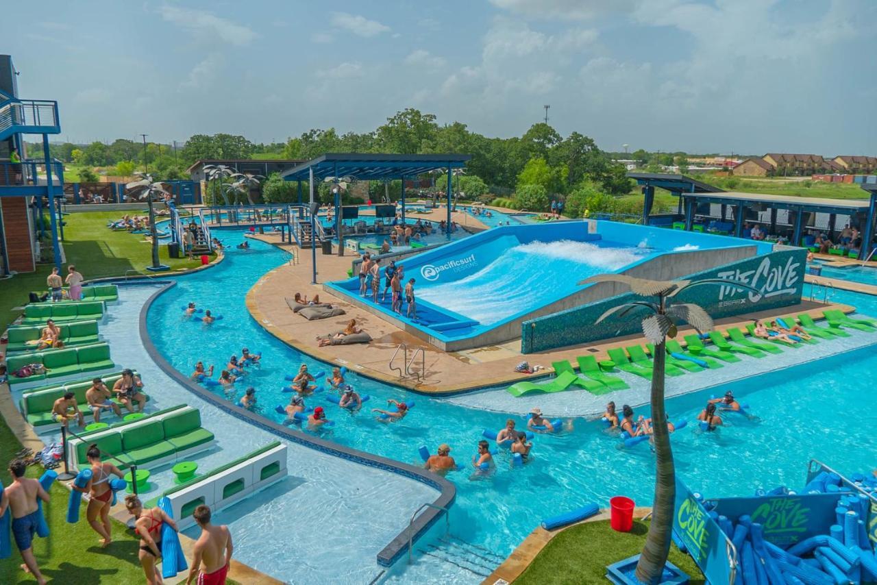 Holiday Inn & Suites College Station-Aggieland By Ihg Ngoại thất bức ảnh