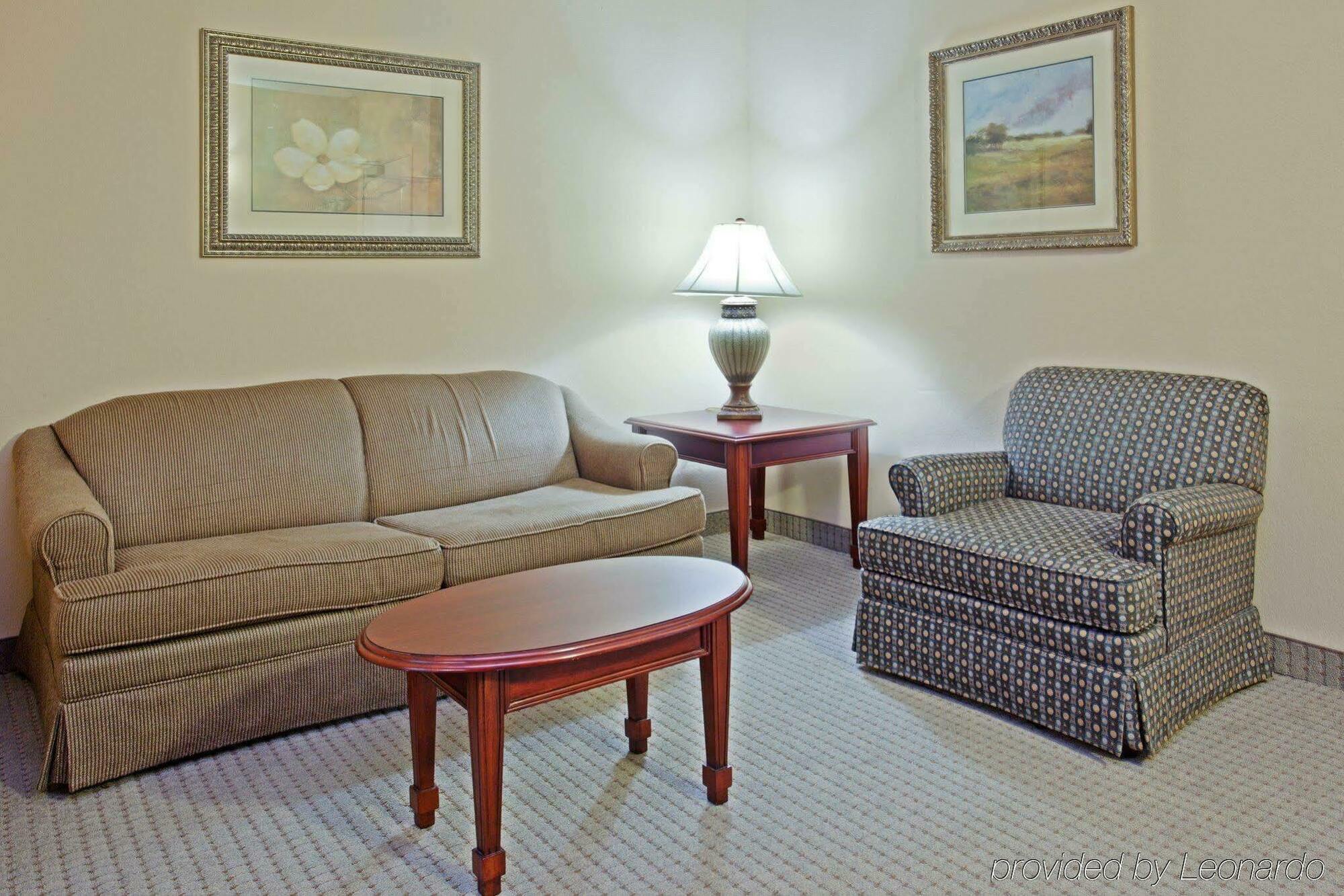 Holiday Inn & Suites College Station-Aggieland By Ihg Ngoại thất bức ảnh